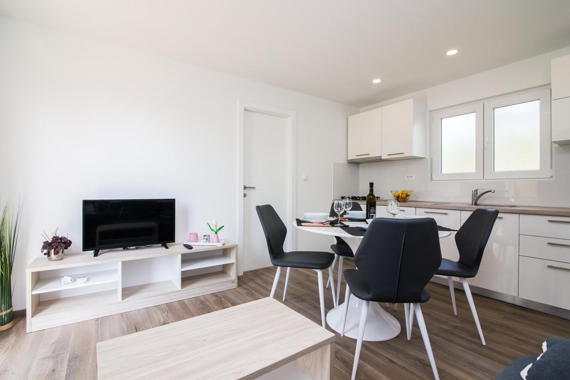 Luxury Mobile Homes Liza بيوغْغاد نا موغو المظهر الخارجي الصورة